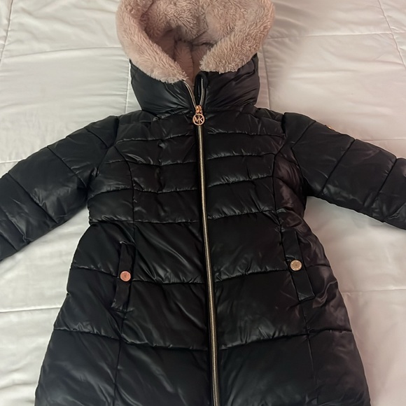 Michael Kors Size 5/6 black pink fur warm coat in good condition 🎀 - Picture 5 of 7